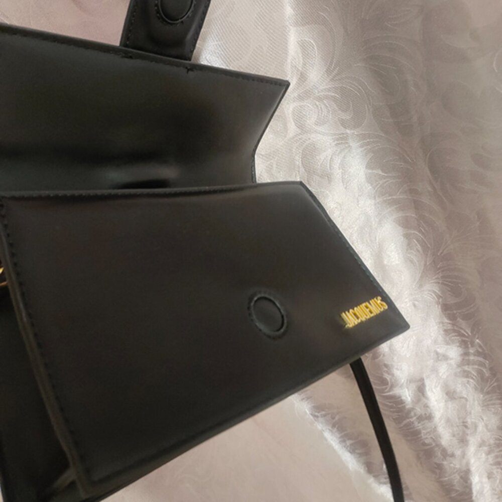 Jacquemus Shoulder Tote - Picture 6 of 8